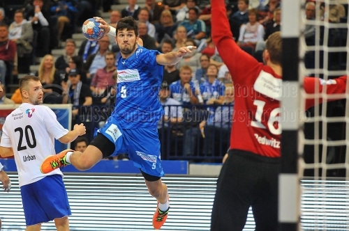 HSV Handball - ThSV Eisenach am 03. Oktober 2015 (© MSSP - Michael Schwartz)